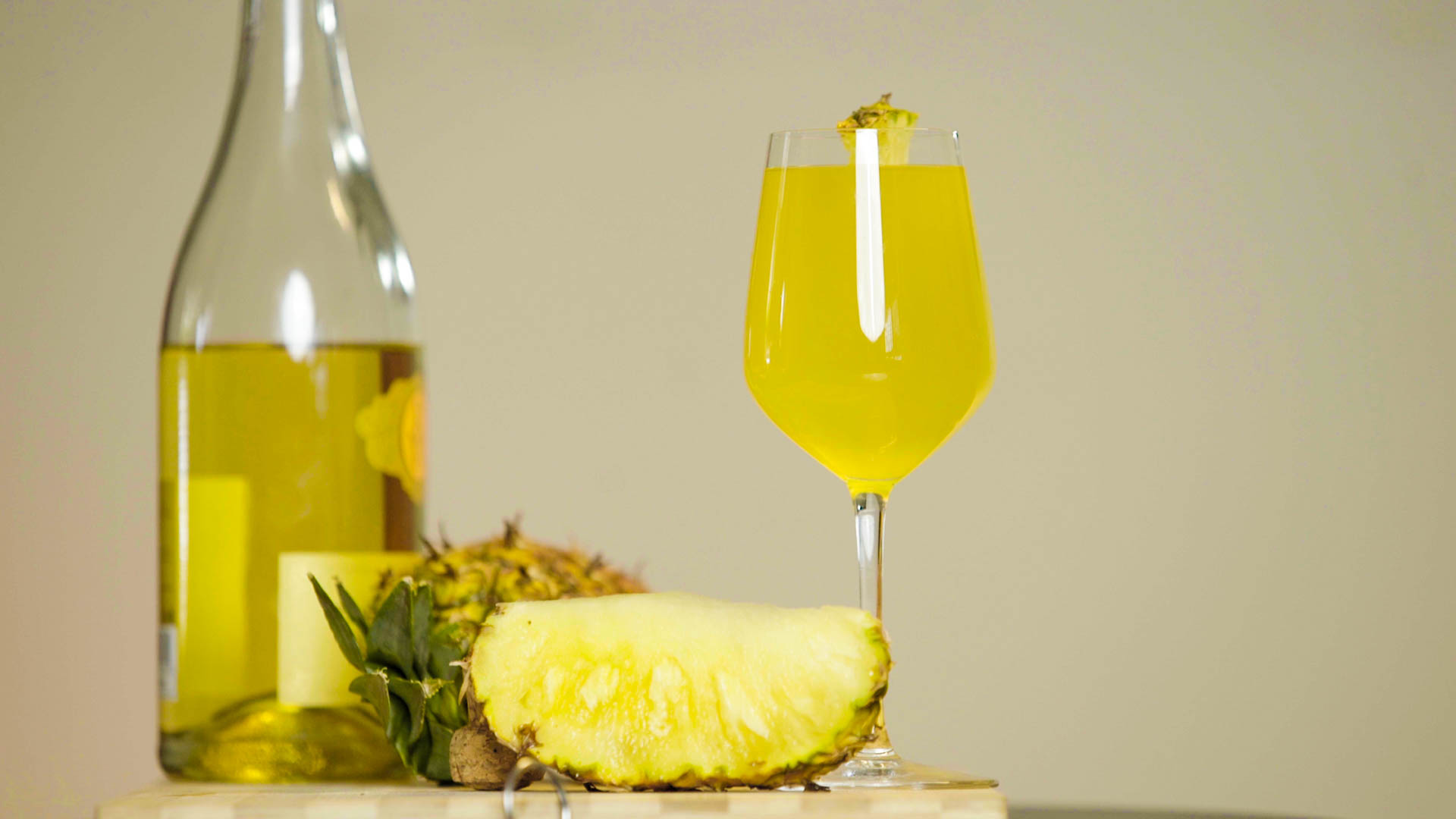 Tropical Sangria with Robertson Non-Alcoholic Sparkling White